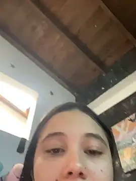 teencutee online show from November 28, 2025, 8:31 pm