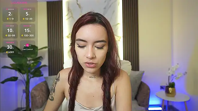 Snapshot of TessaaFox chatting on December 15, 2025, 12:11 pm TessaaFox online show from December 15, 2025, 12:11 pm