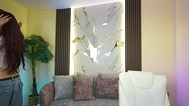 Snapshot of TessaaFox chatting on December 3, 2025, 11:53 am TessaaFox online show from December 3, 2025, 11:53 am