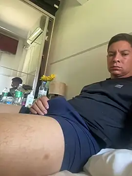 Maluma1995 online show from January 18, 2026, 1:36 pm