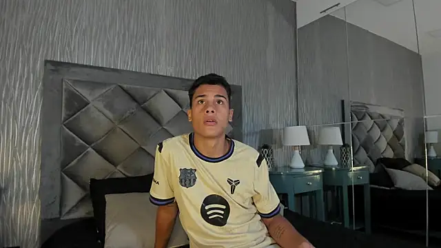 Dominic Burk online show from November 6, 2025, 7:18 pm