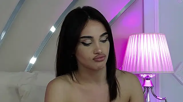 Snapshot of IvyNox chatting on March 6, 2026, 6:14 pm IvyNox online show from March 6, 2026, 6:14 pm