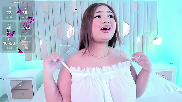 Snapshot of sofi_zaens chatting on January 6, 2026, 4:38 am sofi zaens online show from January 6, 2026, 4:38 am