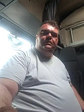 Grase44 online show from February 4, 2026, 1:28 pm