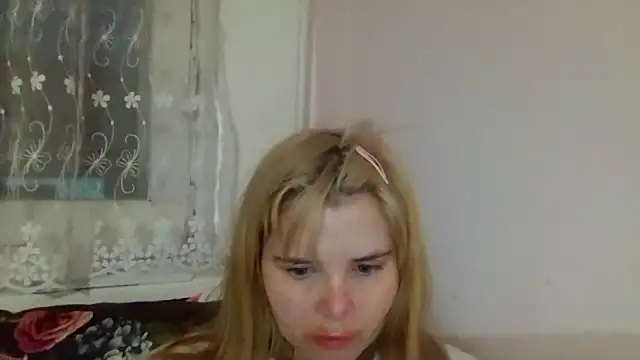 Snapshot of HornyElena chatting on February 12, 2026, 4:29 pm HornyElena online show from February 12, 2026, 4:29 pm