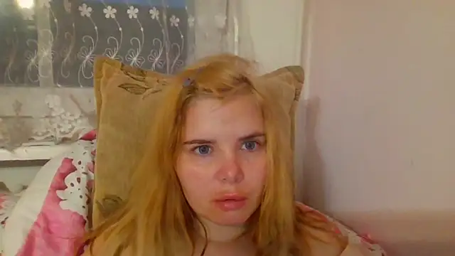 Snapshot of HornyElena chatting on January 14, 2026, 3:26 pm HornyElena online show from January 14, 2026, 3:26 pm