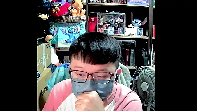kk05483 online show from May 6, 2026, 4:33 pm