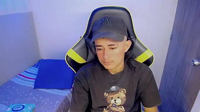 Tatann 18 online show from March 6, 2026, 10:05 pm