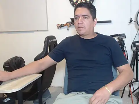 yayo 33 online show from November 6, 2025, 1:53 am