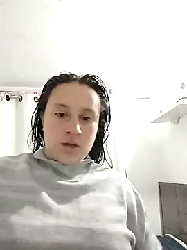 Snapshot of Thamara- chatting on November 8, 2025, 10:30 am Thamara- online show from November 8, 2025, 10:30 am