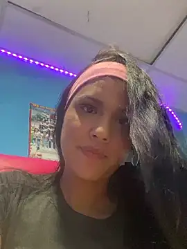 Snapshot of Chiquinquira3 chatting on November 15, 2025, 4:16 am Chiquinquira3 online show from November 15, 2025, 4:16 am