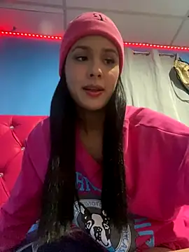 Snapshot of Chiquinquira3 chatting on November 23, 2025, 4:44 am Chiquinquira3 online show from November 23, 2025, 4:44 am