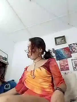 Snapshot of kiaralenon chatting on November 6, 2025, 2:37 am kiaralenon online show from November 6, 2025, 2:37 am