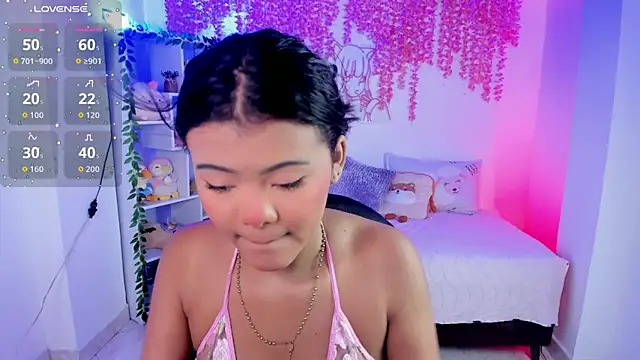 Snapshot of _hanna_sky chatting on January 5, 2026, 6:22 pm hanna sky online show from January 5, 2026, 6:22 pm