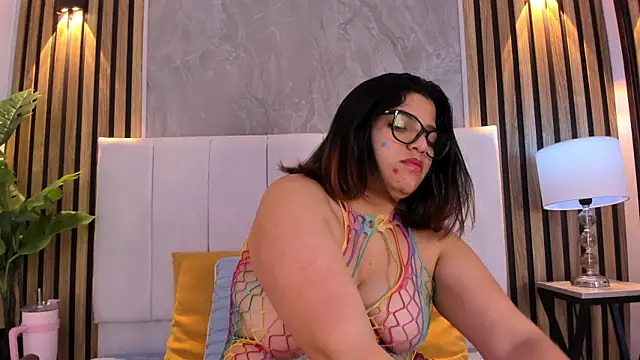 Snapshot of Carlotta_de_velour chatting on May 26, 2026, 3:04 am Carlotta de velour online show from May 26, 2026, 3:04 am