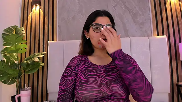 Snapshot of Carlotta_de_velour chatting on May 22, 2026, 3:04 am Carlotta de velour online show from May 22, 2026, 3:04 am