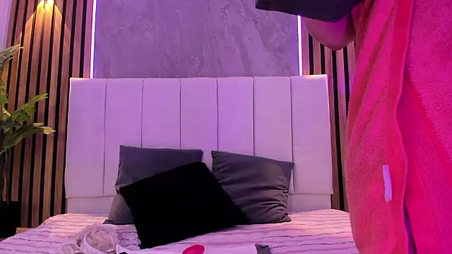 Snapshot of Carlotta_de_velour chatting on March 9, 2026, 3:10 am Carlotta de velour online show from March 9, 2026, 3:10 am