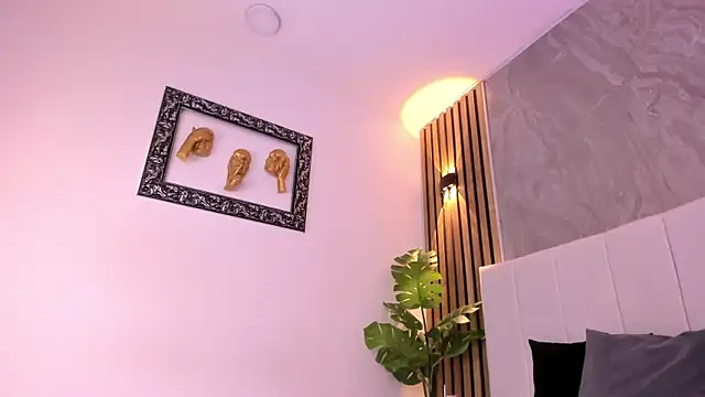 Snapshot of Carlotta_de_velour chatting on June 25, 2026, 5:12 am Carlotta de velour online show from June 25, 2026, 5:12 am