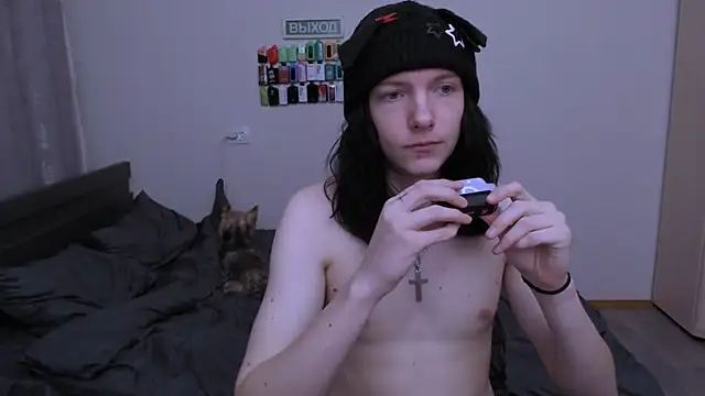 Snapshot of RaidenXL chatting on November 16, 2025, 10:02 pm RaidenXL online show from November 16, 2025, 10:02 pm