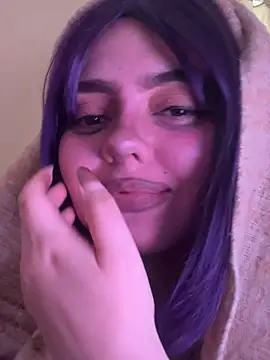Snapshot of candicewest_ chatting on July 6, 2026, 5:48 pm candicewest online show from July 6, 2026, 5:48 pm