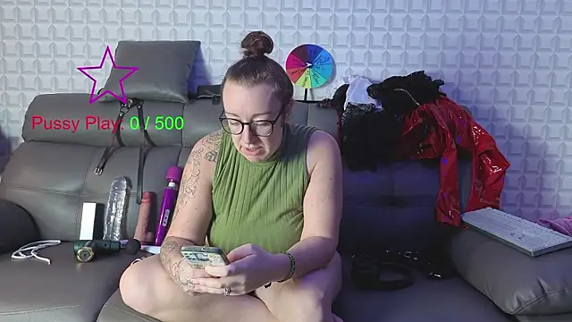 JadeStarUK online show from March 11, 2026, 11:43 pm