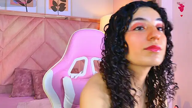 Snapshot of DemiJones_ chatting on April 23, 2026, 3:57 am DemiJones online show from April 23, 2026, 3:57 am