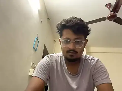 Snapshot of Your_yash2 chatting on July 4, 2026, 6:01 pm Your yash2 online show from July 4, 2026, 6:01 pm
