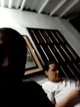 linahotlatina online show from November 11, 2025, 3:12 am