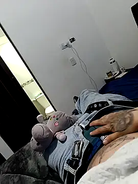 Snapshot of crazy_penis chatting on November 7, 2025, 12:15 am crazy penis online show from November 7, 2025, 12:15 am