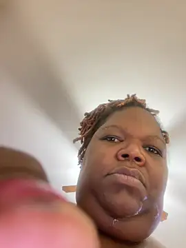 Babygir85 online show from April 14, 2026, 2:00 pm