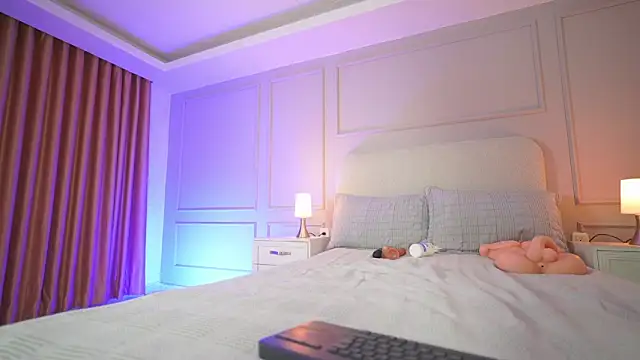 Snapshot of hanna__w chatting on December 3, 2025, 3:18 am hanna w online show from December 3, 2025, 3:18 am