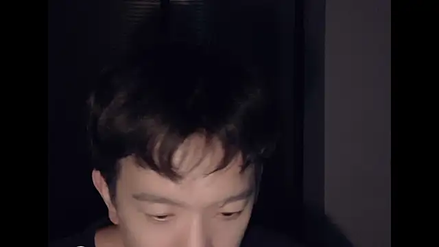 CouplingCry online show from November 26, 2025, 2:39 pm