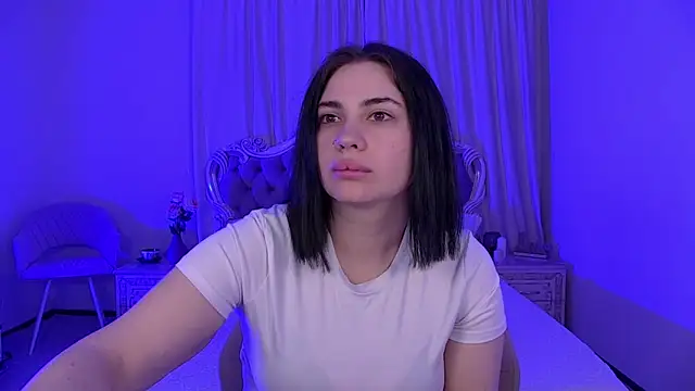 AdrianaTorres online show from February 6, 2026, 5:25 am