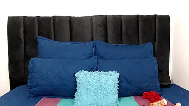 Snapshot of Miss-Berries chatting on March 20, 2026, 3:07 am Miss-Berries online show from March 20, 2026, 3:07 am