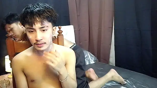 Snapshot of Urloverhardcock chatting on July 1, 2026, 8:03 am Urloverhardcock online show from July 1, 2026, 8:03 am