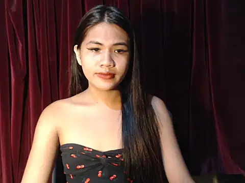 Snapshot of Rema_thebigcock chatting on February 5, 2026, 3:52 pm Rema thebigcock online show from February 5, 2026, 3:52 pm