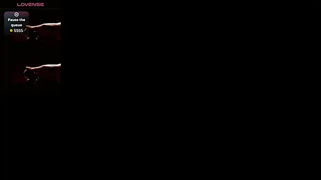 Snapshot of Andhrea_Vale chatting on November 28, 2025, 11:43 am Andhrea Vale online show from November 28, 2025, 11:43 am