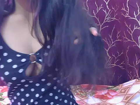 hot-nisha online show from January 19, 2026, 5:55 am