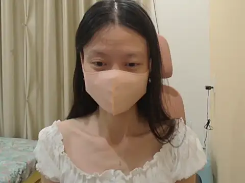 Lil-Cherries online show from February 3, 2026, 2:44 pm