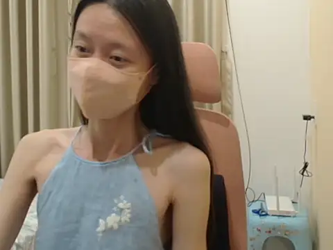Snapshot of Lil-Cherries chatting on March 14, 2026, 10:27 pm Lil-Cherries online show from March 14, 2026, 10:27 pm