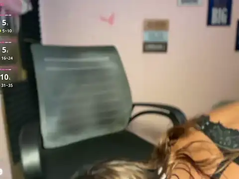 Snapshot of CutiePihu chatting on February 12, 2026, 7:19 am CutiePihu online show from February 12, 2026, 7:19 am