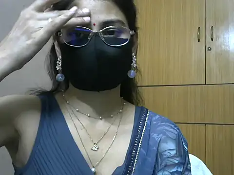 Snapshot of Fairy_Pie chatting on May 23, 2026, 5:45 pm Fairy Pie online show from May 23, 2026, 5:45 pm