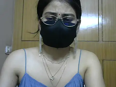 Snapshot of Fairy_Pie chatting on May 25, 2026, 6:28 pm Fairy Pie online show from May 25, 2026, 6:28 pm