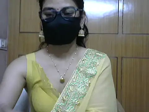 Snapshot of Fairy_Pie chatting on April 29, 2026, 5:41 pm Fairy Pie online show from April 29, 2026, 5:41 pm