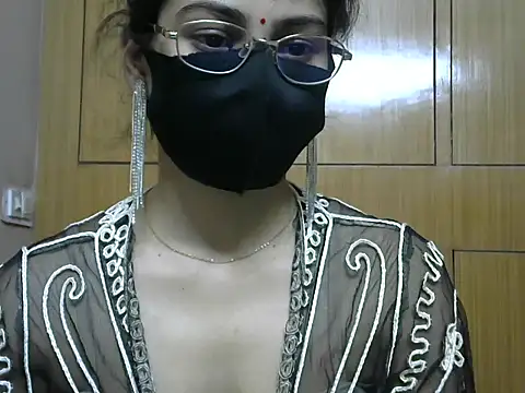 Snapshot of Fairy_Pie chatting on June 5, 2026, 6:46 pm Fairy Pie online show from June 5, 2026, 6:46 pm