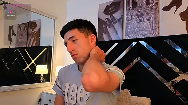 Un Sluttyy online show from March 31, 2026, 11:34 am