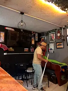 themorenofit08 online show from April 22, 2026, 12:39 am