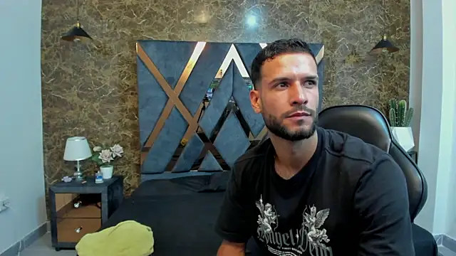 Snapshot of Jacob_Benelli chatting on February 9, 2026, 11:25 pm Jacob Benelli online show from February 9, 2026, 11:25 pm