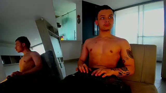 Snapshot of Zeus_Jeff chatting on November 30, 2025, 7:58 pm Zeus Jeff online show from November 30, 2025, 7:58 pm