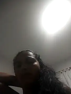 Snapshot of _Lizeth_ chatting on April 13, 2026, 2:26 am Lizeth online show from April 13, 2026, 2:26 am